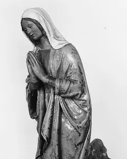Kneeling Madonna by Giovanni della Robbia